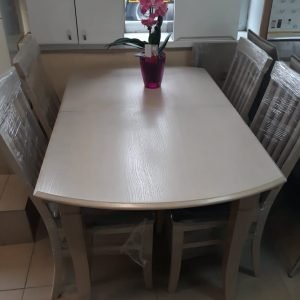 Uosinis skleidžiamas stalas