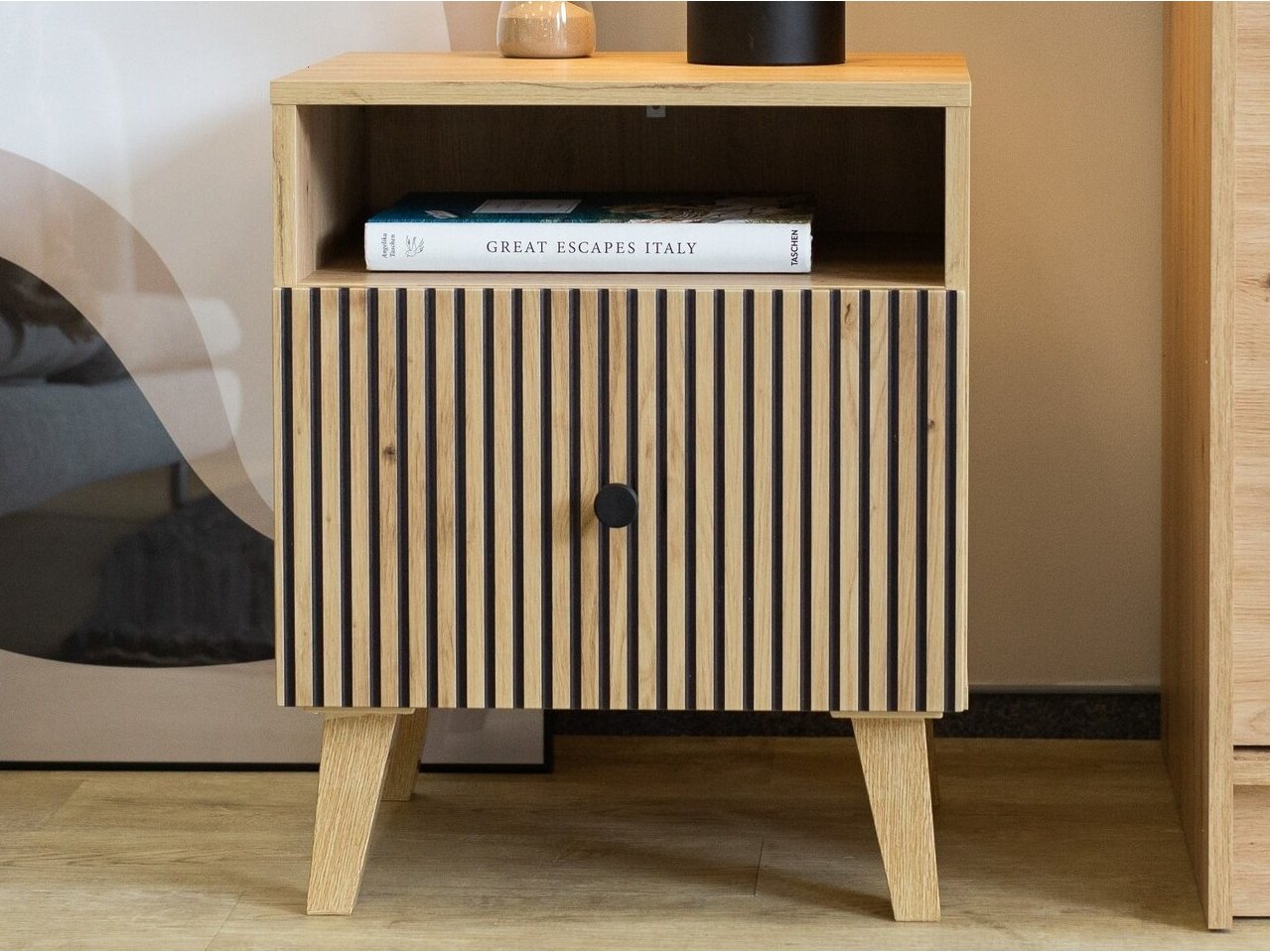 Naktinis staliukas BIN 47
